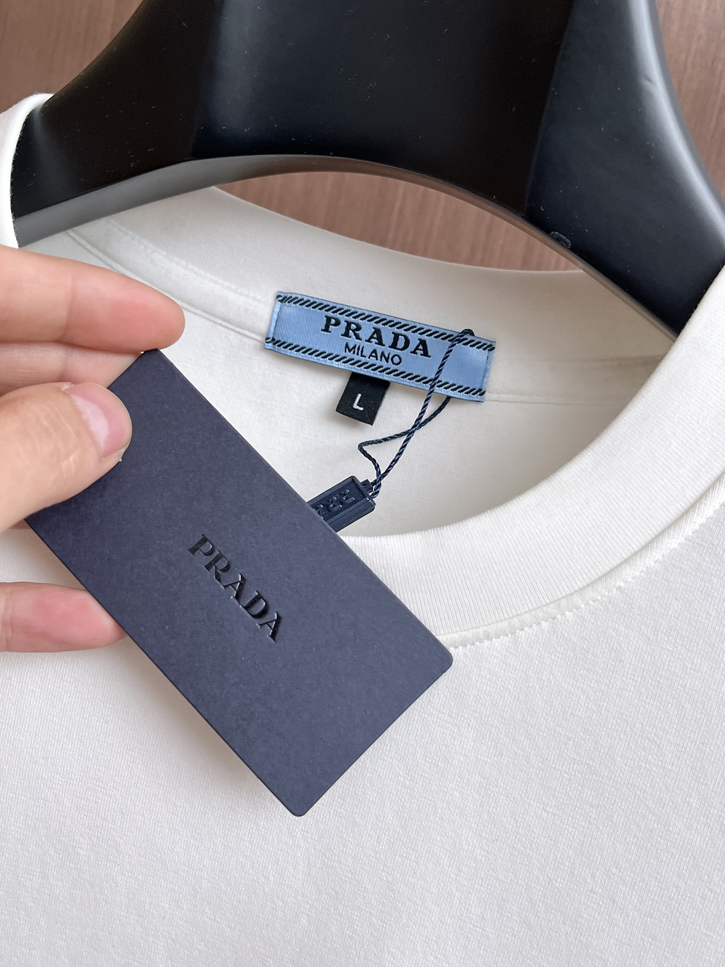 普拉达 2025早秋新款 顶级版本 最新款空气层 卫衣独家发售！原版复刻，独家设计，超强工艺！极其奢华！