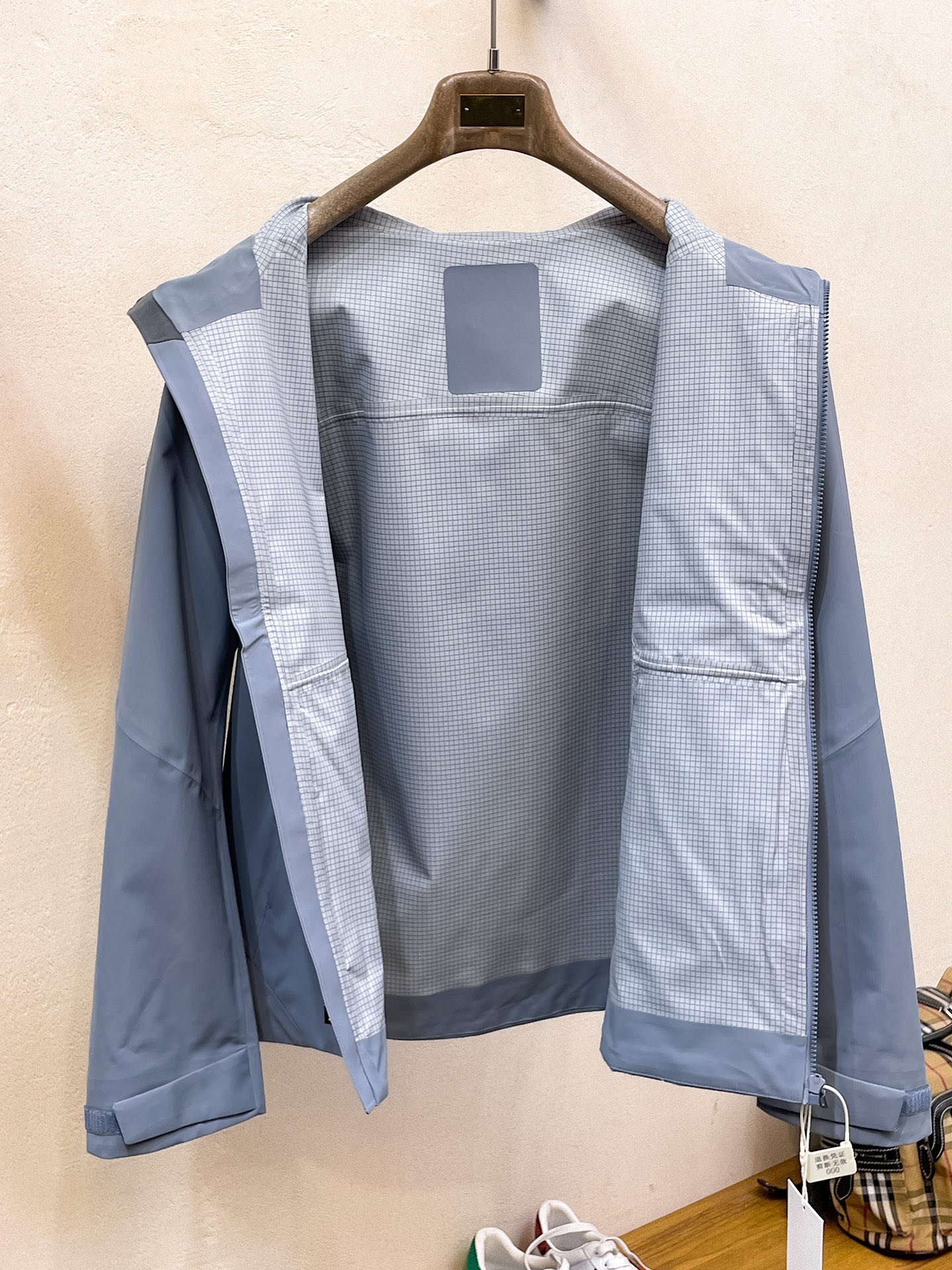 新品 始祖鸟 25ss新款轻薄硬壳冲锋衣百搭户外男女同款🔥采用原厂GORE-TEX科技面料细节辅料全部同