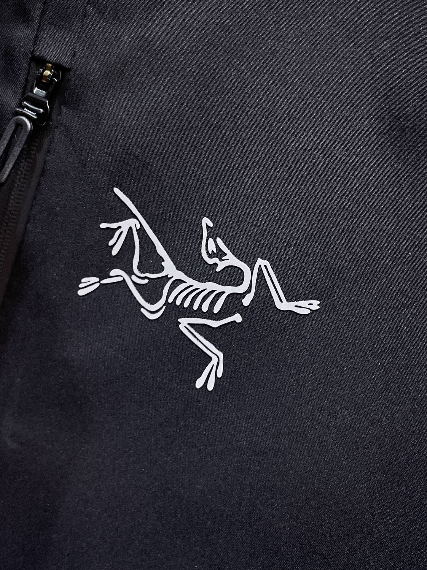 新品 始祖鸟 25ss新款轻薄硬壳冲锋衣百搭户外男女同款🔥采用原厂GORE-TEX科技面料细节辅料全部同