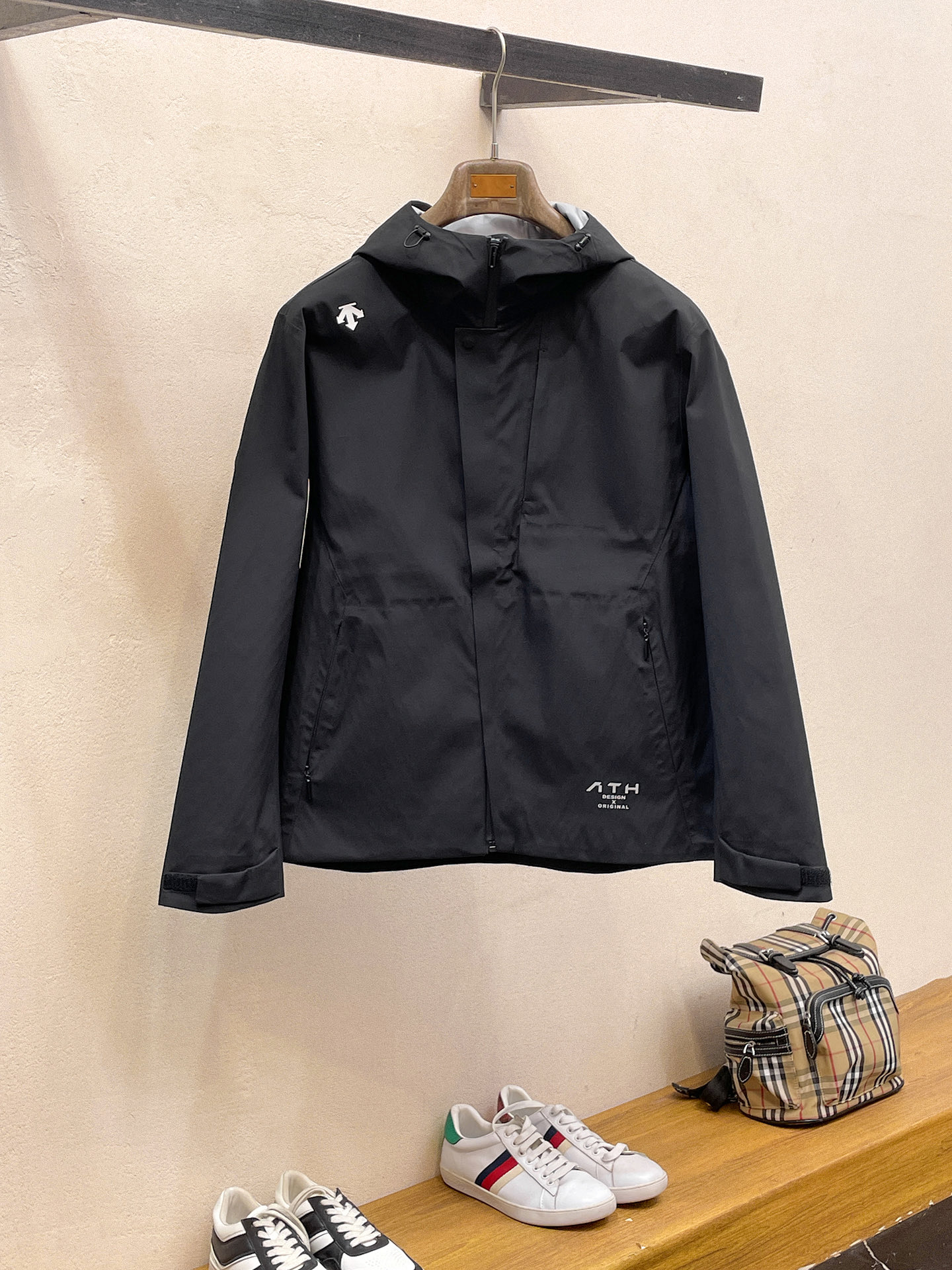 新品 迪桑特 25ss新款轻薄硬壳冲锋衣百搭户外男女同款🔥采用原厂GORE-TEX科技面料细节辅料全部同