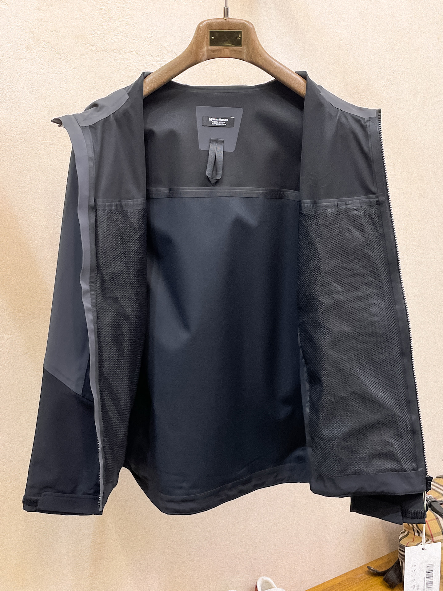 新品 始祖鸟 25ss新款轻薄硬壳冲锋衣百搭户外男女同款🔥采用原厂GORE-TEX科技面料细节辅料全部同