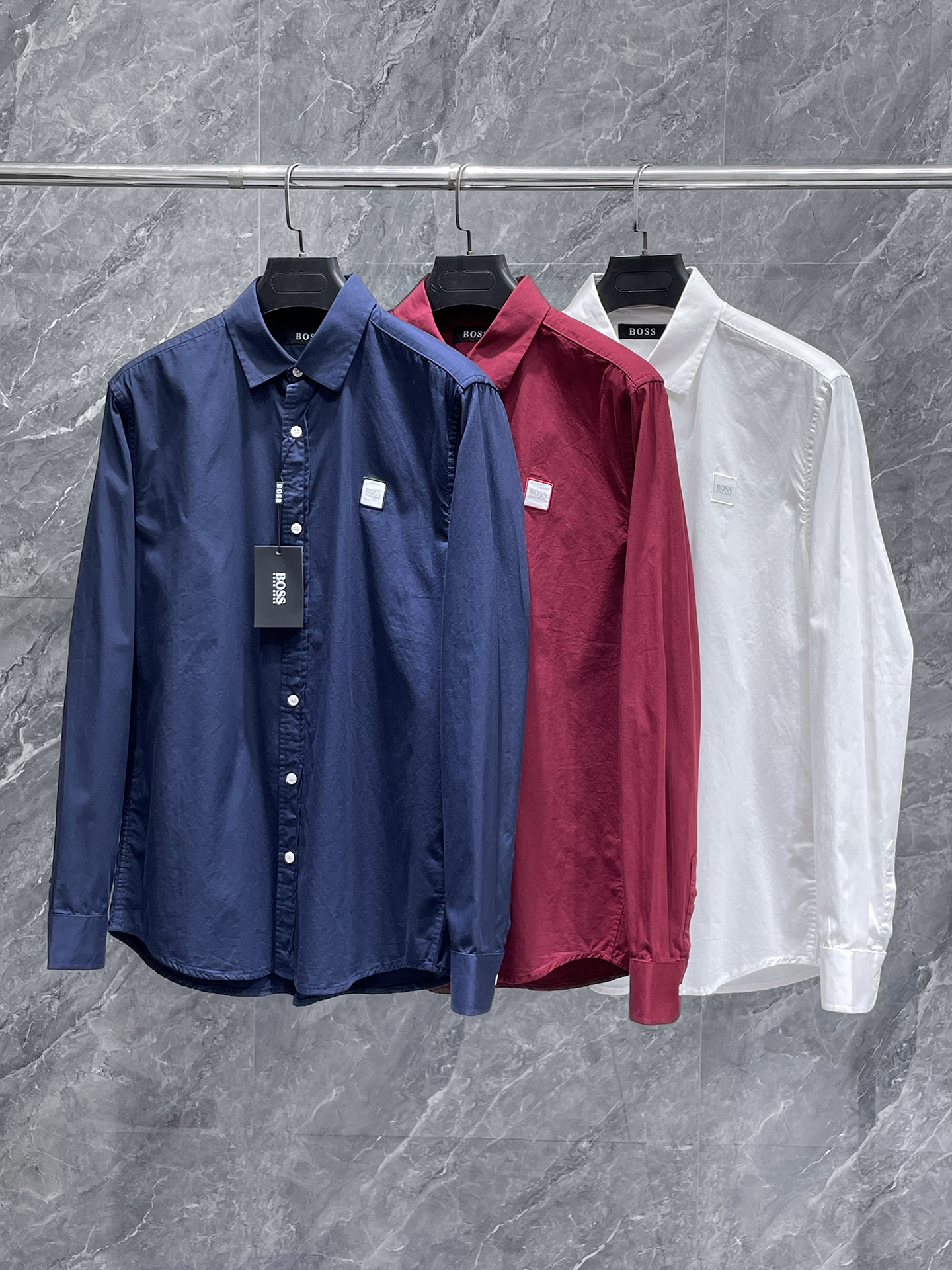 boss 2025ss春夏时尚大爆款短袖衬衫，贸易公司渠道货，品相完美如斯，属于入柜级别，可预见性的爆款