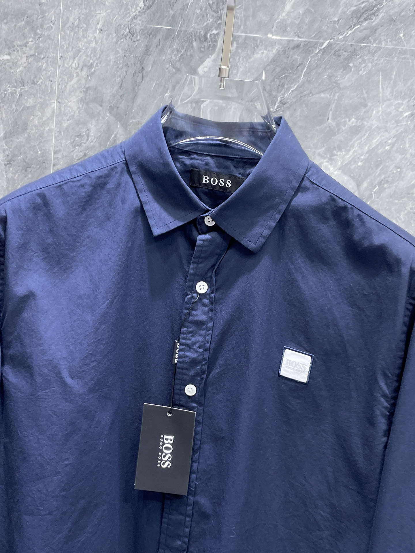 boss 2025ss春夏时尚大爆款短袖衬衫，贸易公司渠道货，品相完美如斯，属于入柜级别，可预见性的爆款