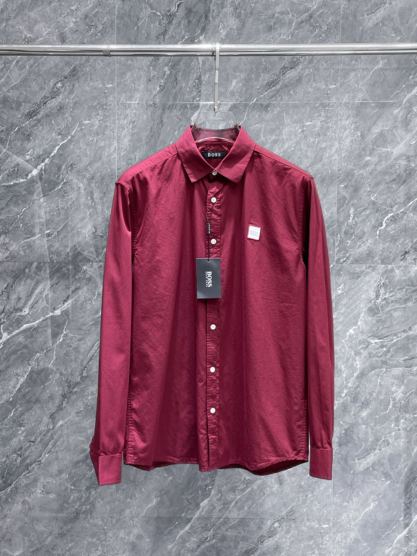 boss 2025ss春夏时尚大爆款短袖衬衫，贸易公司渠道货，品相完美如斯，属于入柜级别，可预见性的爆款