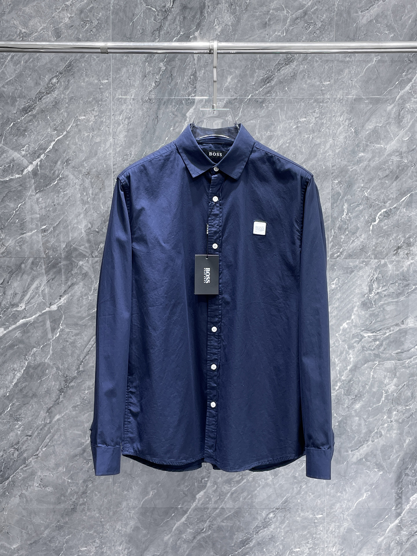 boss 2025ss春夏时尚大爆款短袖衬衫，贸易公司渠道货，品相完美如斯，属于入柜级别，可预见性的爆款