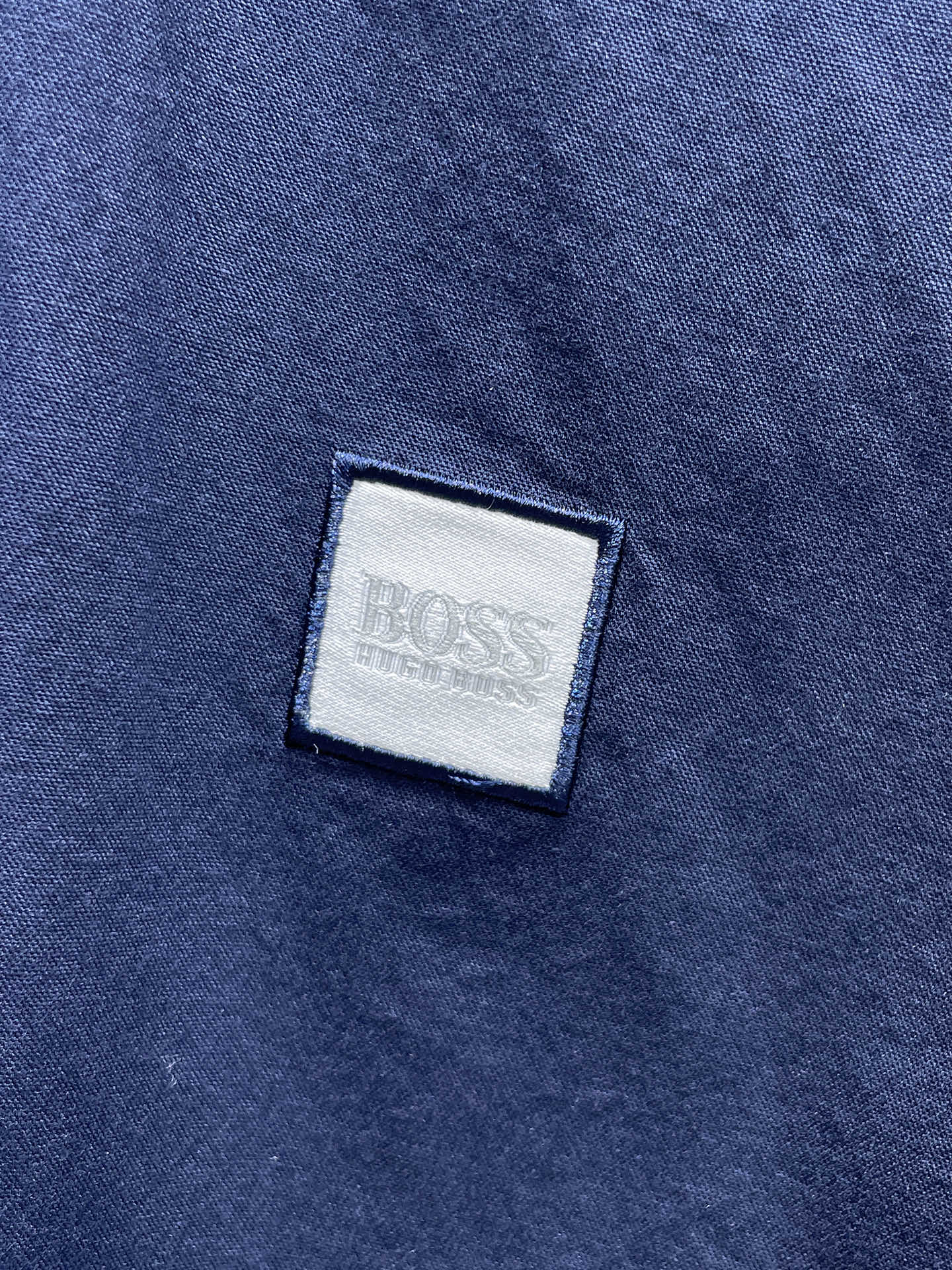 boss 2025ss春夏时尚大爆款短袖衬衫，贸易公司渠道货，品相完美如斯，属于入柜级别，可预见性的爆款