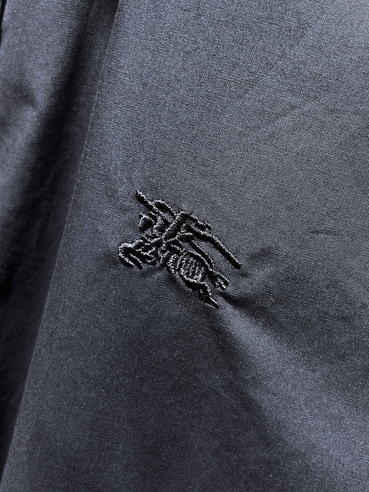 巴宝莉 2025ss春夏时尚大爆款短袖衬衫，贸易公司渠道货，品相完美如斯，属于入柜级别，可预见性的爆款，