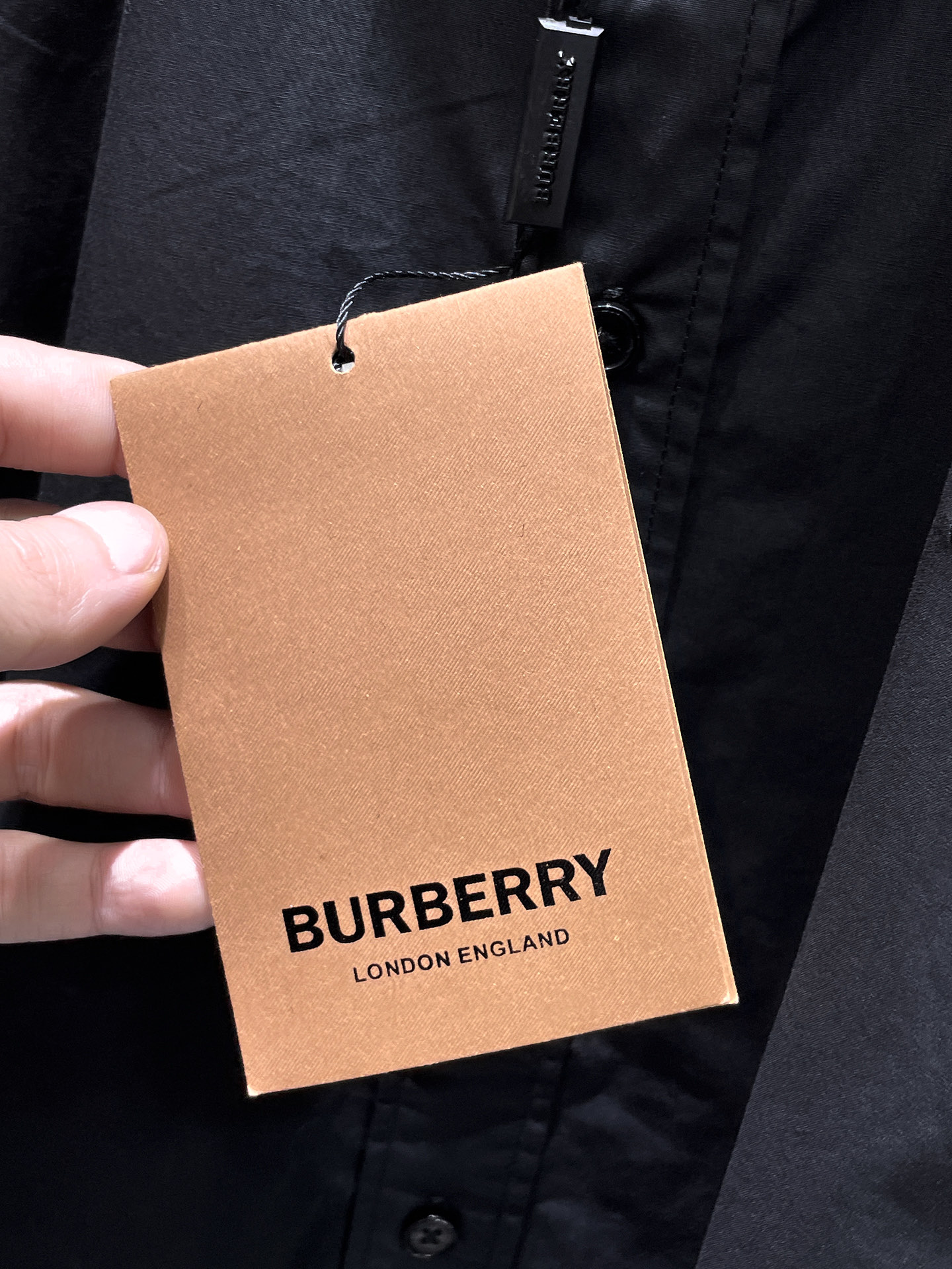 巴宝莉 2025ss春夏时尚大爆款短袖衬衫，贸易公司渠道货，品相完美如斯，属于入柜级别，可预见性的爆款，