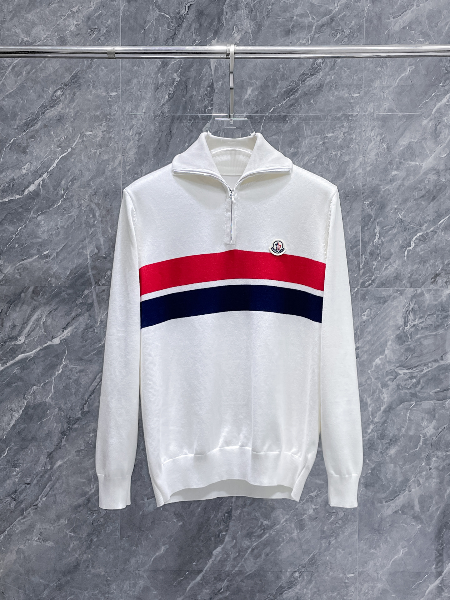 蒙口 毛衣 2025秋冬最新系列，专柜1:1顶级复刻，全品相！加厚款，潮人必备单品！懂货的老铁赶紧下手，