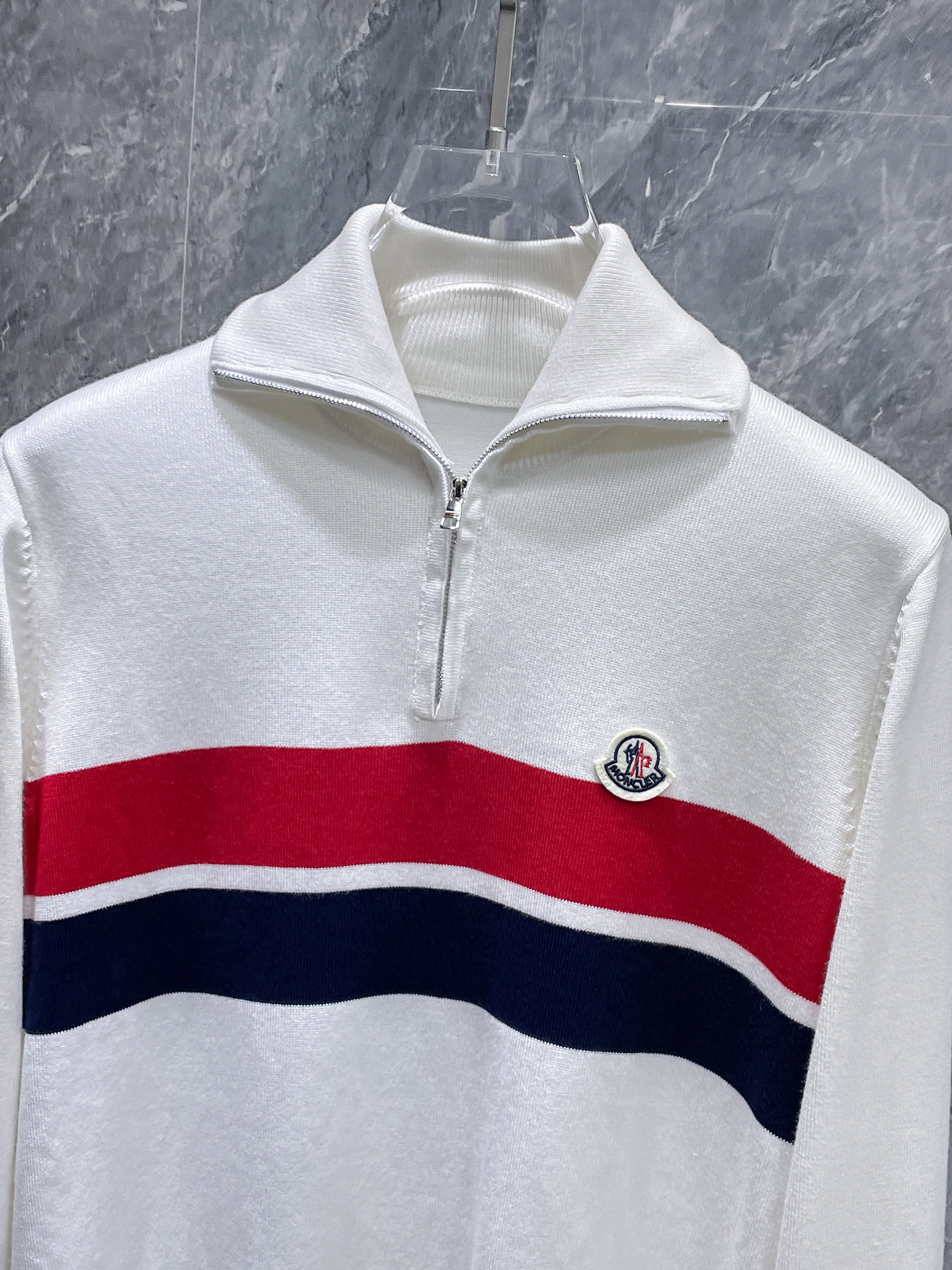 蒙口 毛衣 2025秋冬最新系列，专柜1:1顶级复刻，全品相！加厚款，潮人必备单品！懂货的老铁赶紧下手，