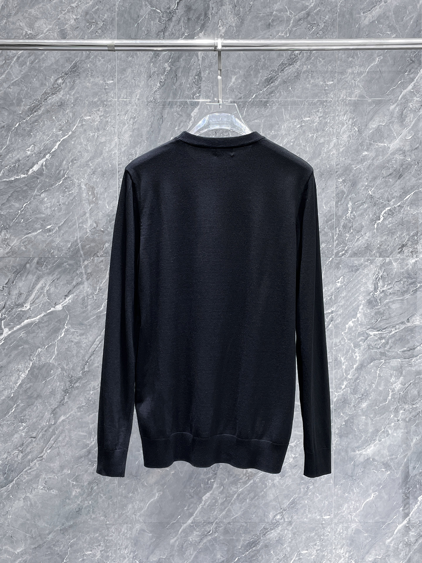 巴宝莉 毛衣 2025秋冬最新系列，专柜1:1顶级复刻，全品相！加厚款，潮人必备单品！懂货的老铁赶紧下手