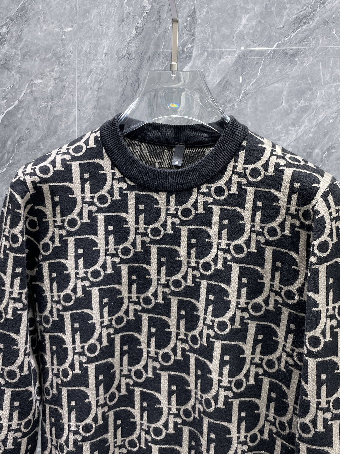 迪奥 毛衣 2025秋冬最新系列，专柜1:1顶级复刻，全品相！加厚款，潮人必备单品！懂货的老铁赶紧下手，