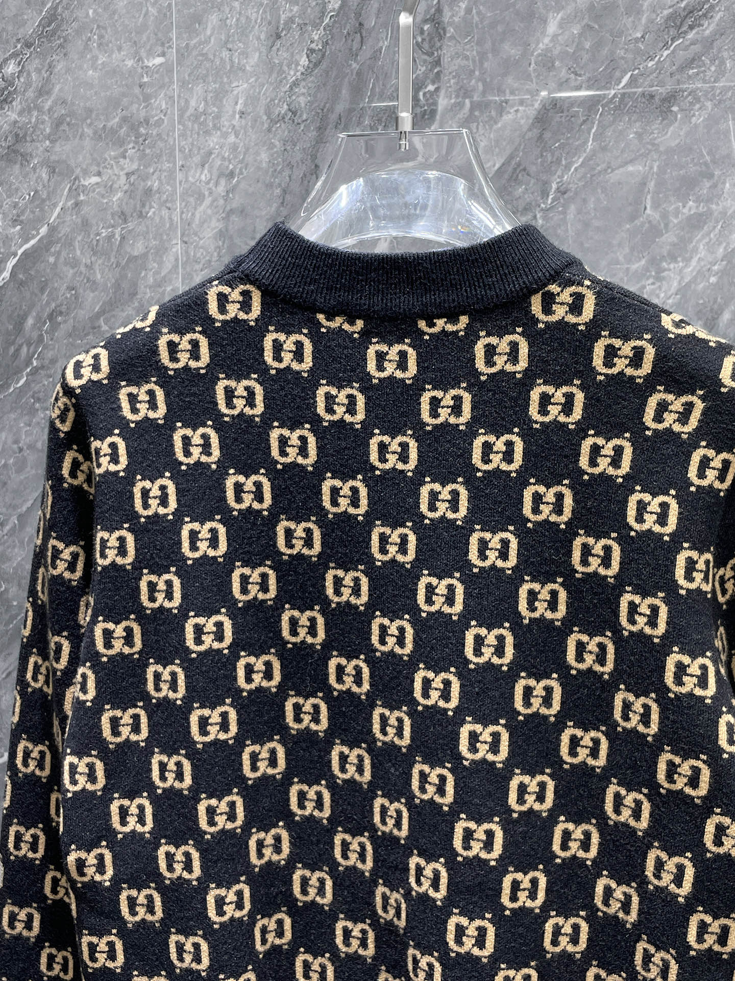 古驰 毛衣 2025秋冬最新系列，专柜1:1顶级复刻，全品相！加厚款，潮人必备单品！懂货的老铁赶紧下手，