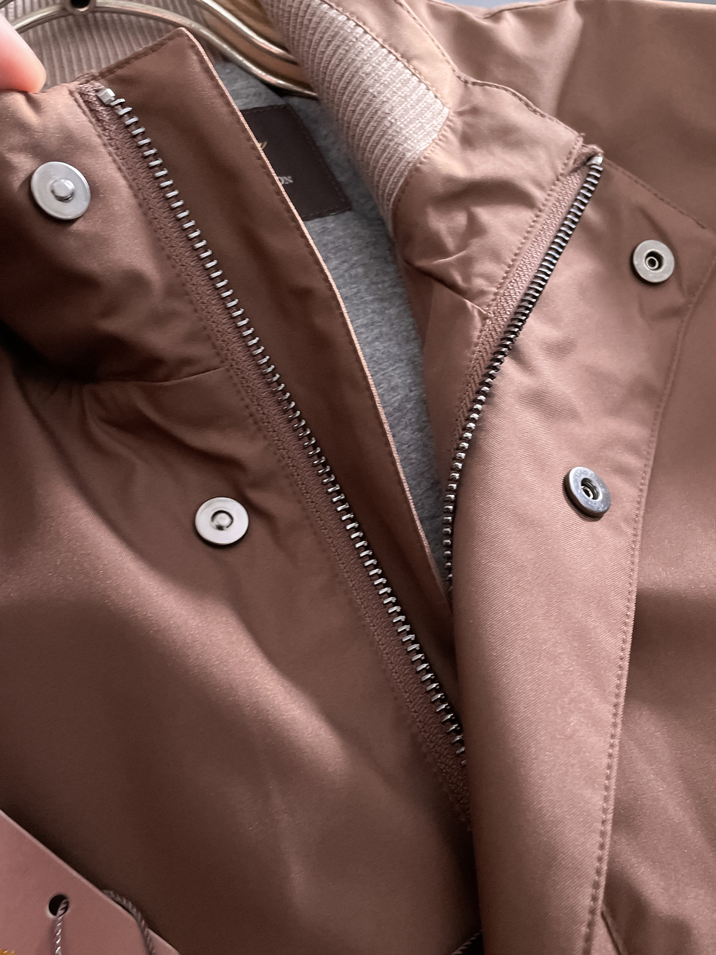 Loro Piana 秋冬 新款爆款专柜新款休闲时尚夹克 超前卫设计风格 细腻舒适 穿着非常轻便不易起皱