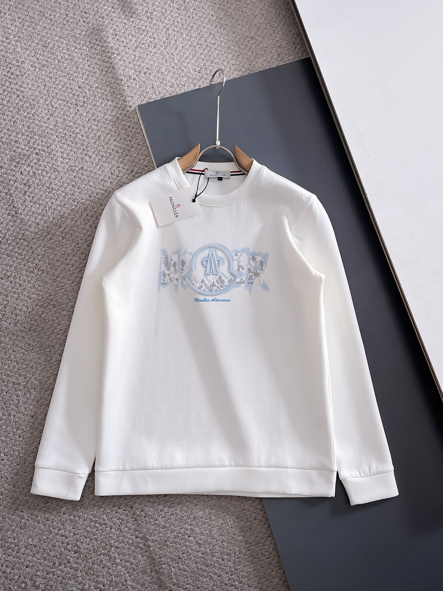 蒙口 2025秋冬新款 顶级版本 最新款空气层 卫衣独家发售！原版复刻，独家设计，超强工艺！极其奢华！版