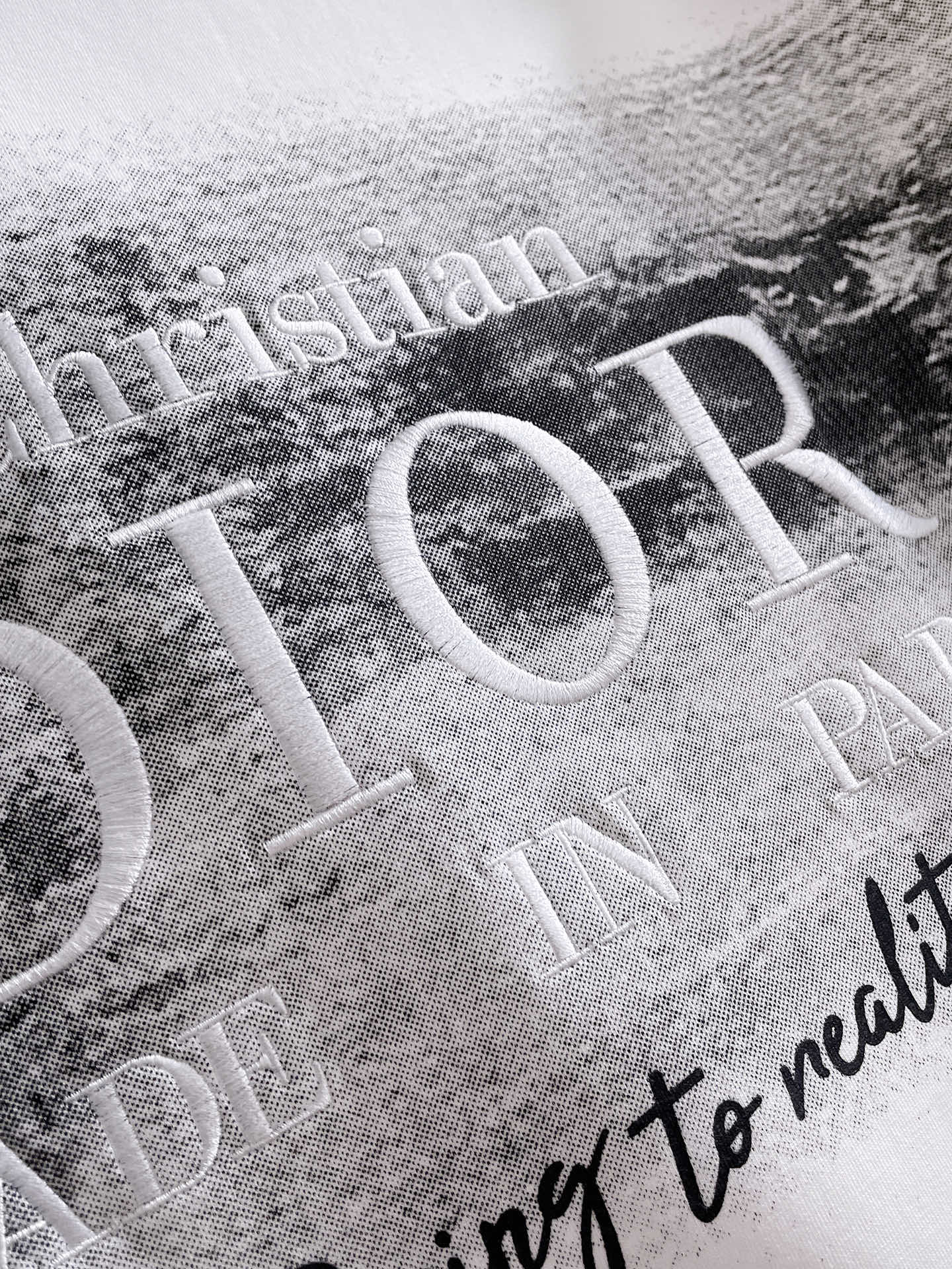 迪奥 2025秋冬新款 顶级版本 最新款空气层 卫衣独家发售！原版复刻，独家设计，超强工艺！极其奢华！版