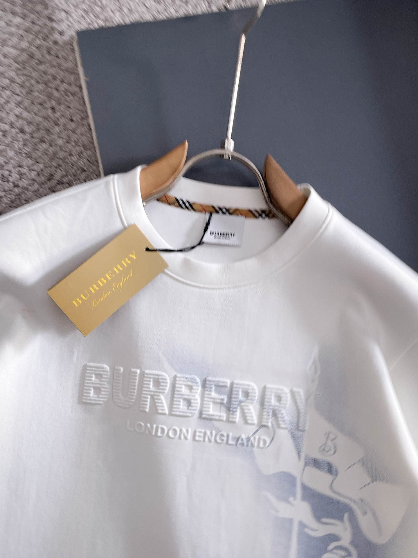 巴宝莉 2025秋冬新款 顶级版本 最新款空气层 卫衣独家发售！原版复刻，独家设计，超强工艺！极其奢华！