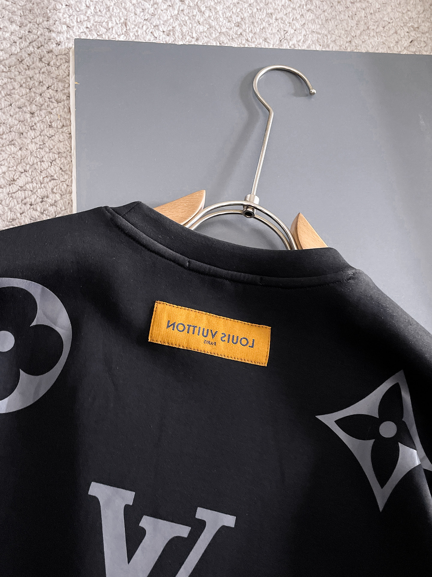 Lv 2025 秋冬 新款 顶级版本 最新款空气层 卫衣独家发售！原版复刻，独家设计，超强工艺！极其奢华