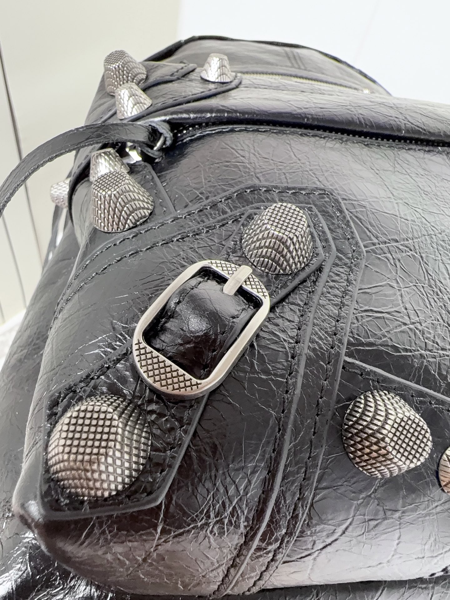 Balenciaga Style Leather Bag style reference detail image 6 from source 776212