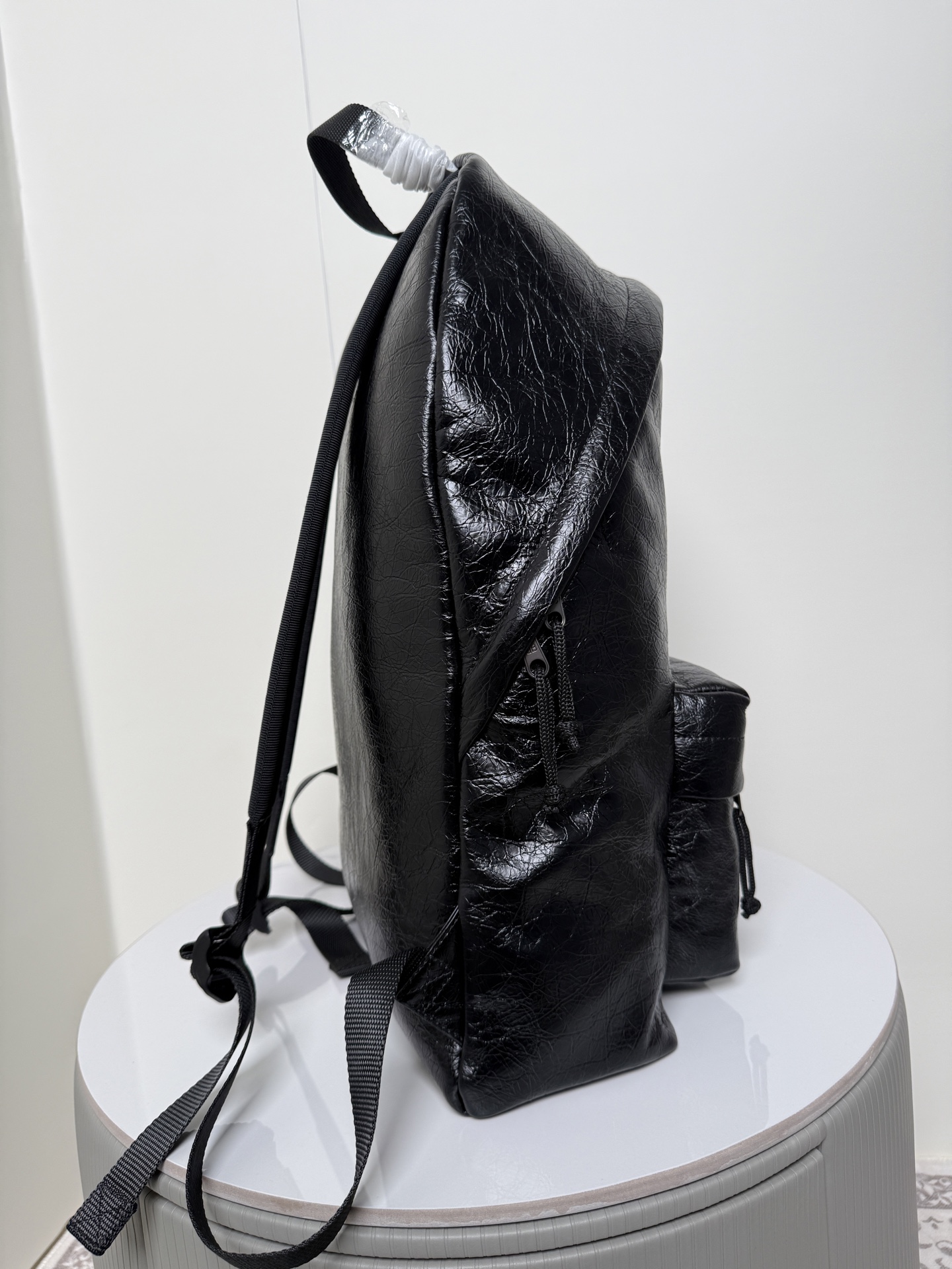 Balenciaga Style Leather Backpack Bags detail image 4 from source 776209