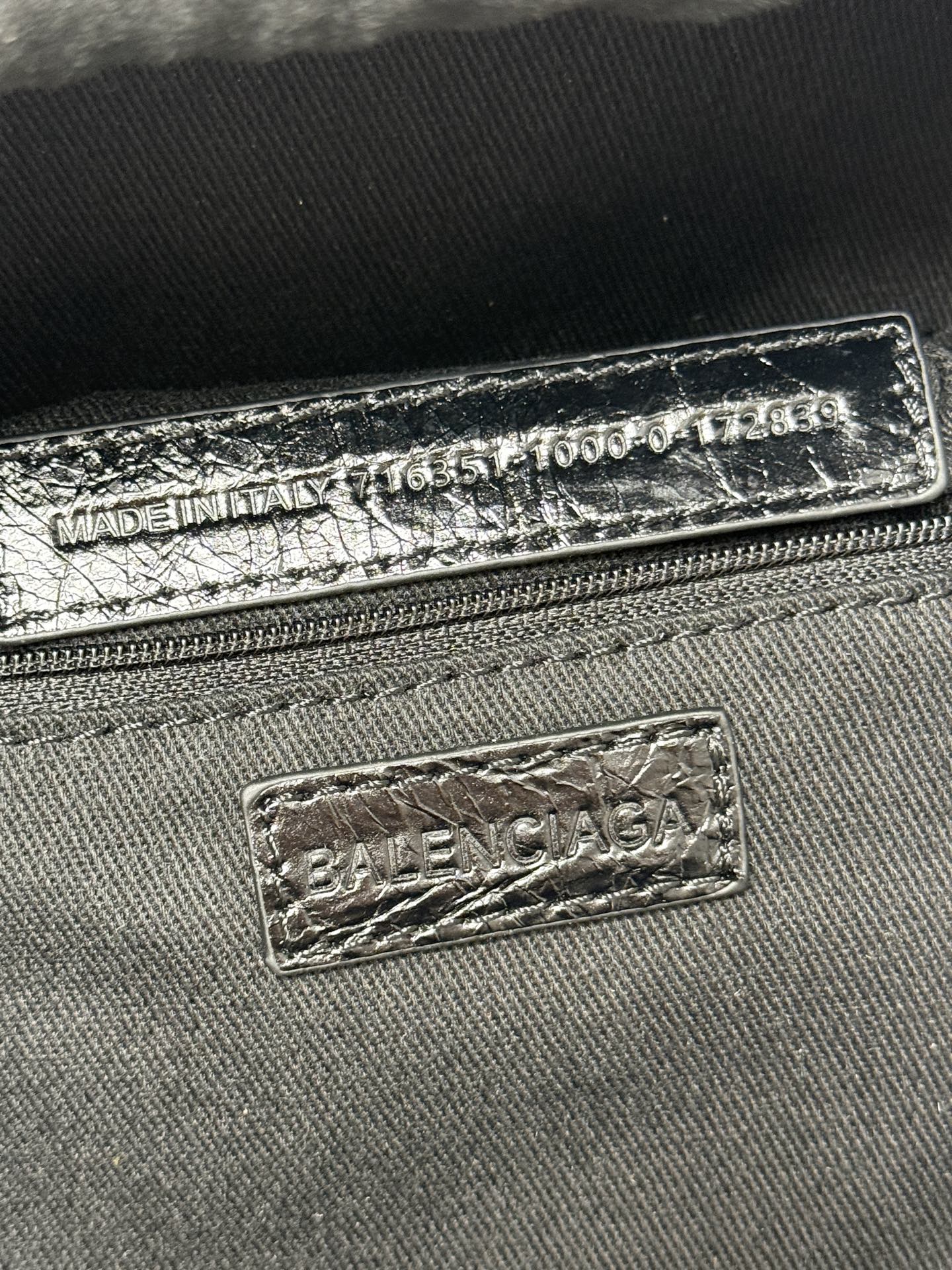 Balenciaga Style Leather Bag style reference detail image 9 from source 776214