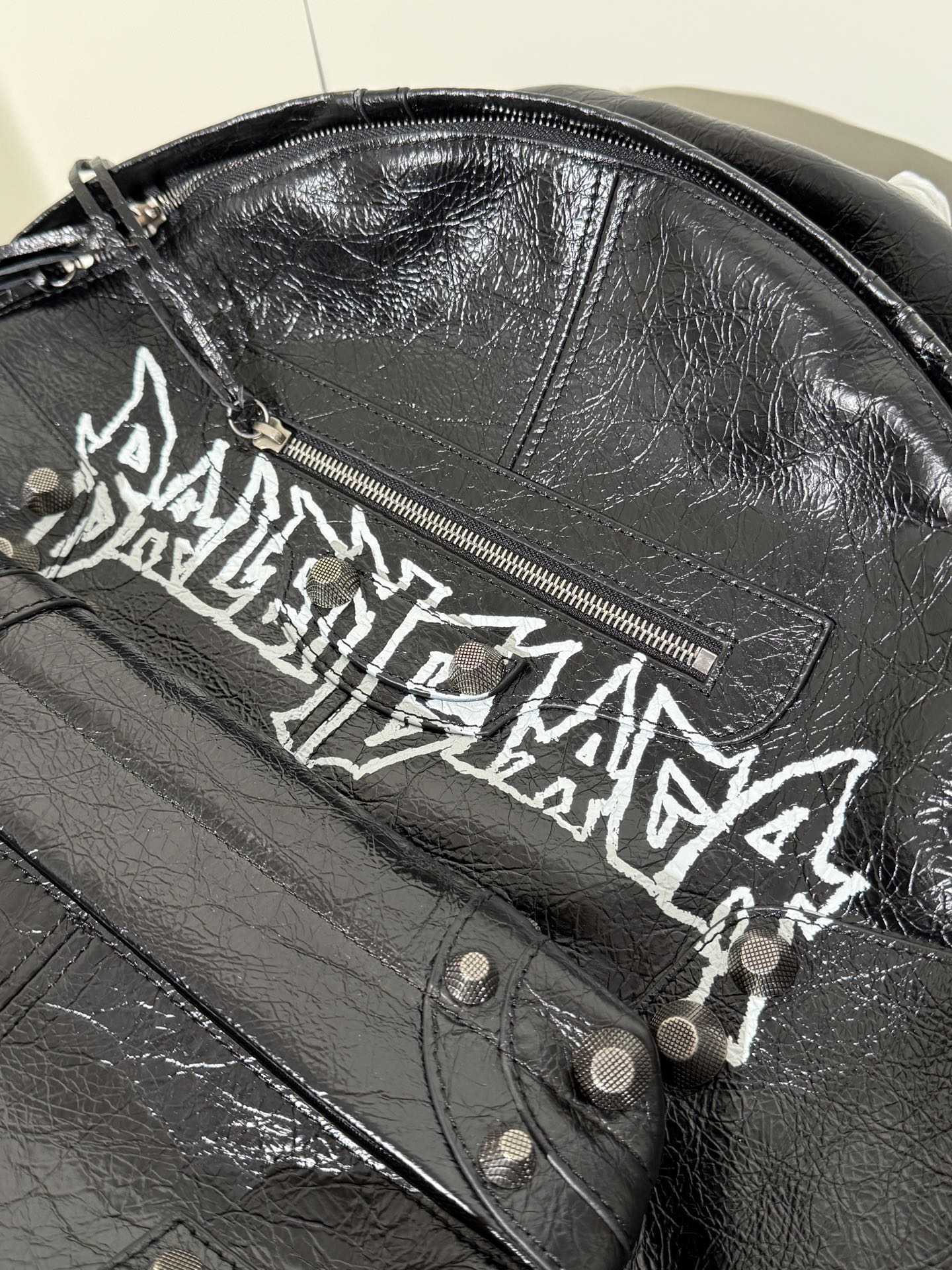 Balenciaga Style Leather Bag style reference detail image 7 from source 776210