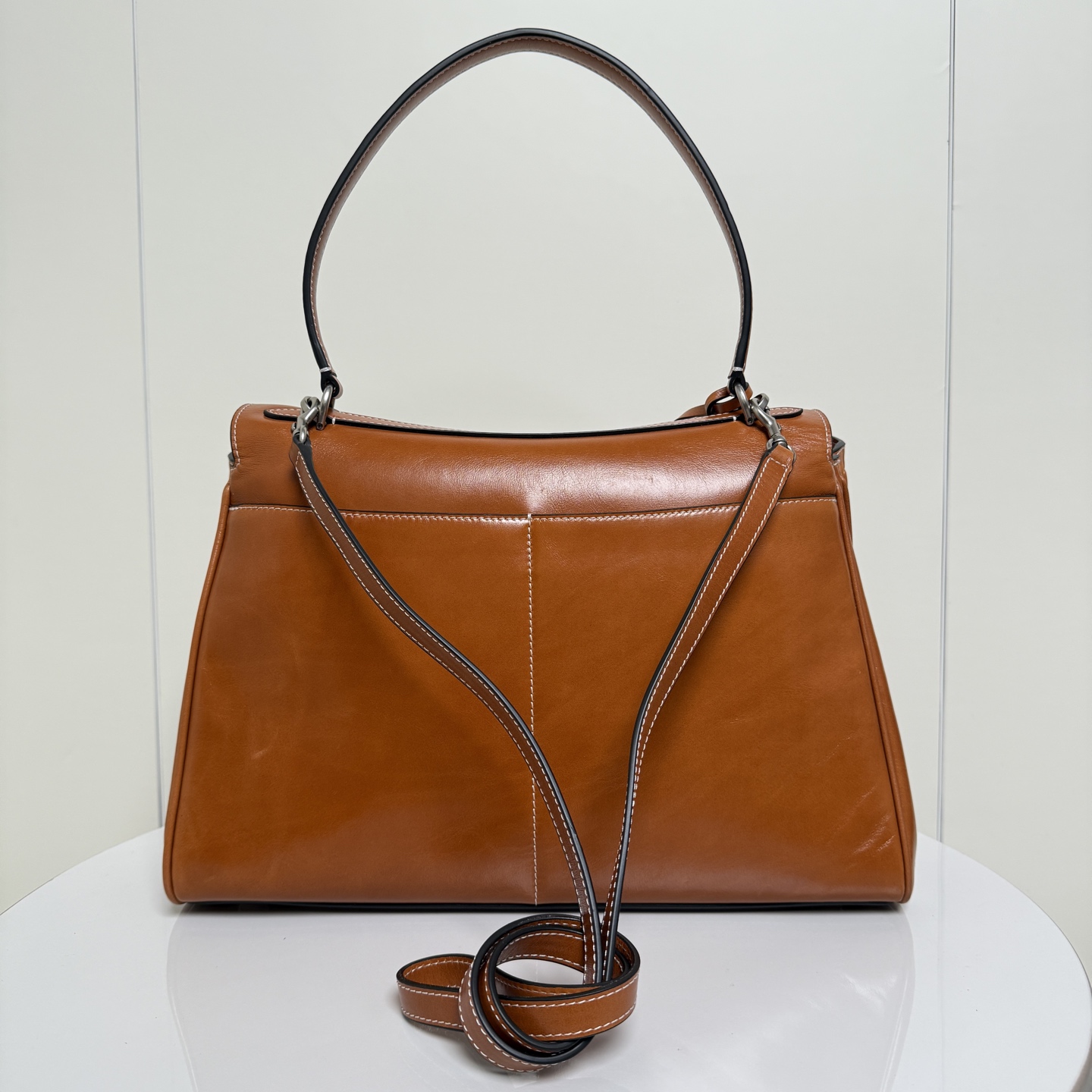 バレンシアガ ロデオ 油蜡皮 大廓形バッグ