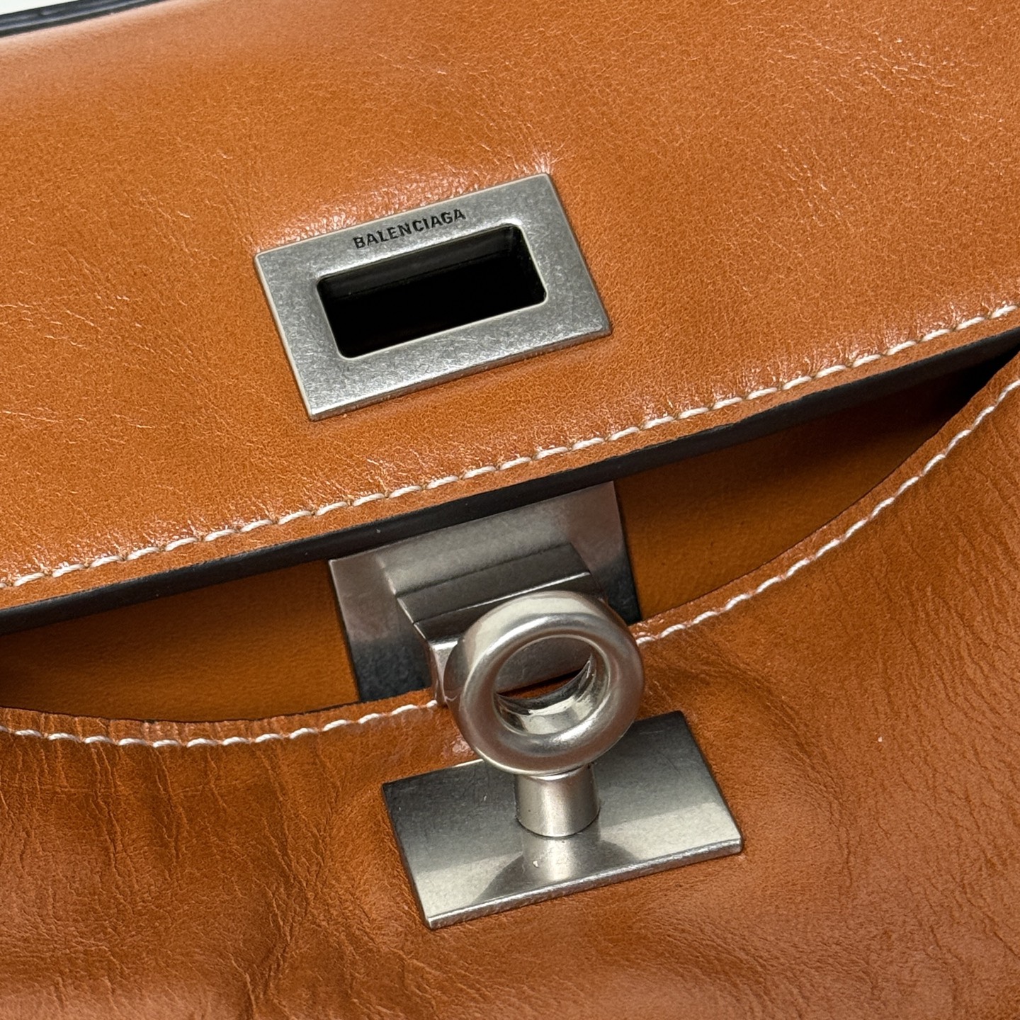 Balenciaga Rodeo 油蜡皮 大容量トートバッグ