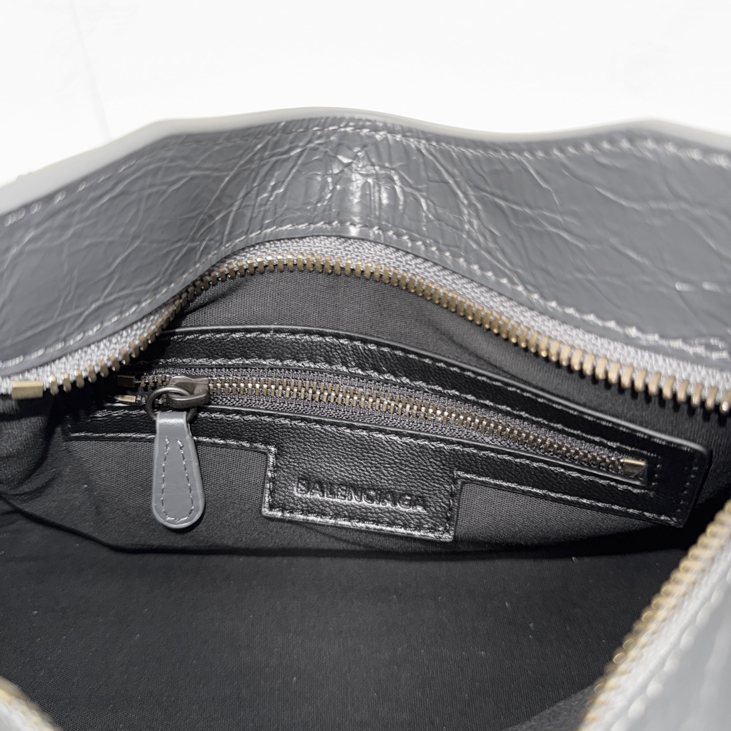 BALENCIAGA LE CITY 深灰色小号機車包