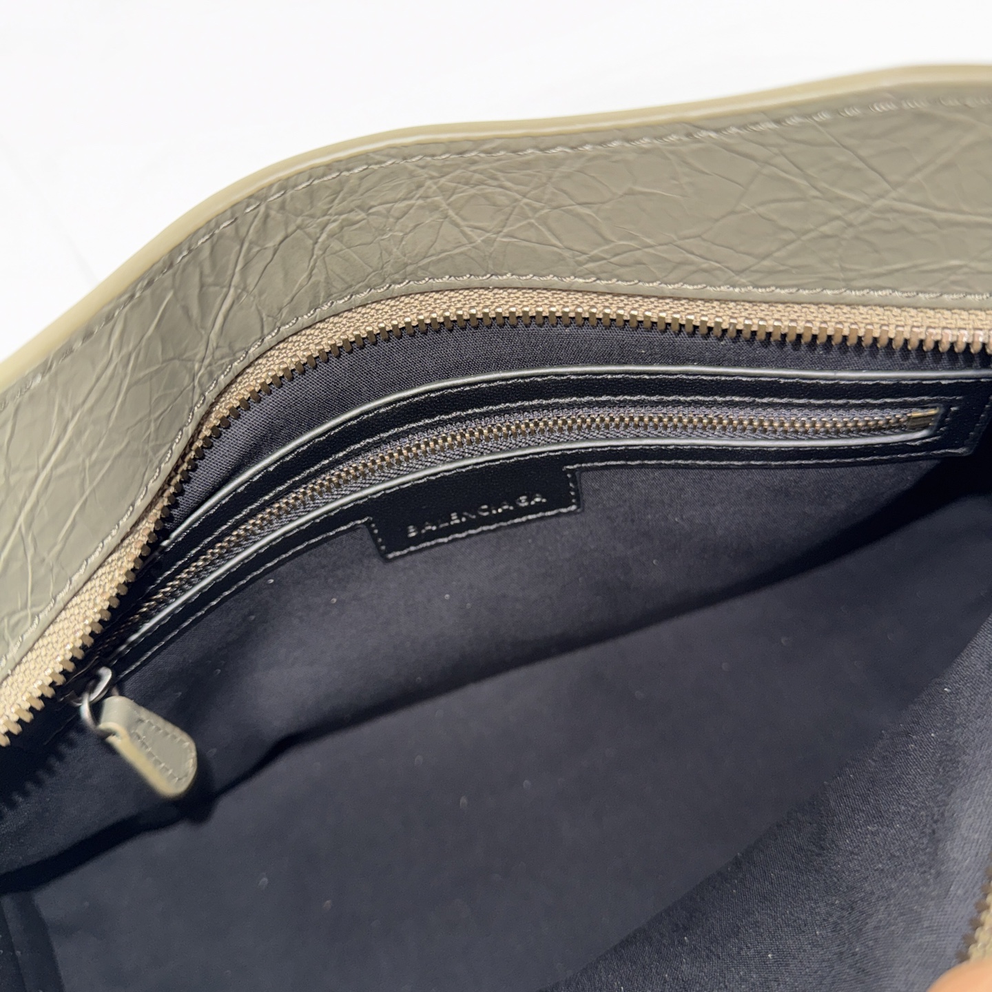 BALENCIAGA 2025年迭代新版机车包 city 中号グリーン