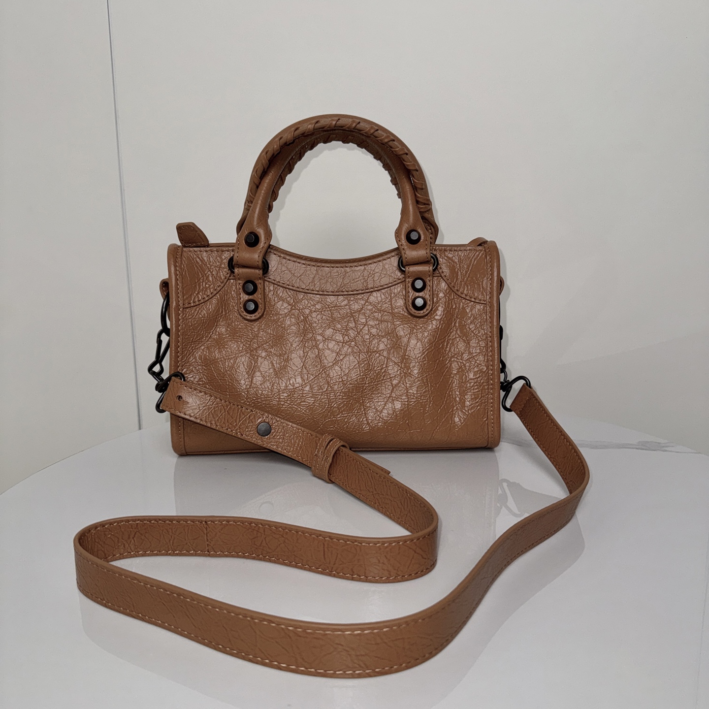 BALENCIAGA LE CITY 小号机车包 驼色 ブラック銅釘