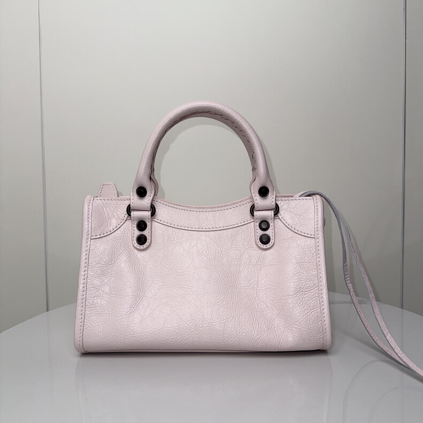 BALENCIAGA 小型機車包 - 花瓣粉 ブラック・ブラス金具