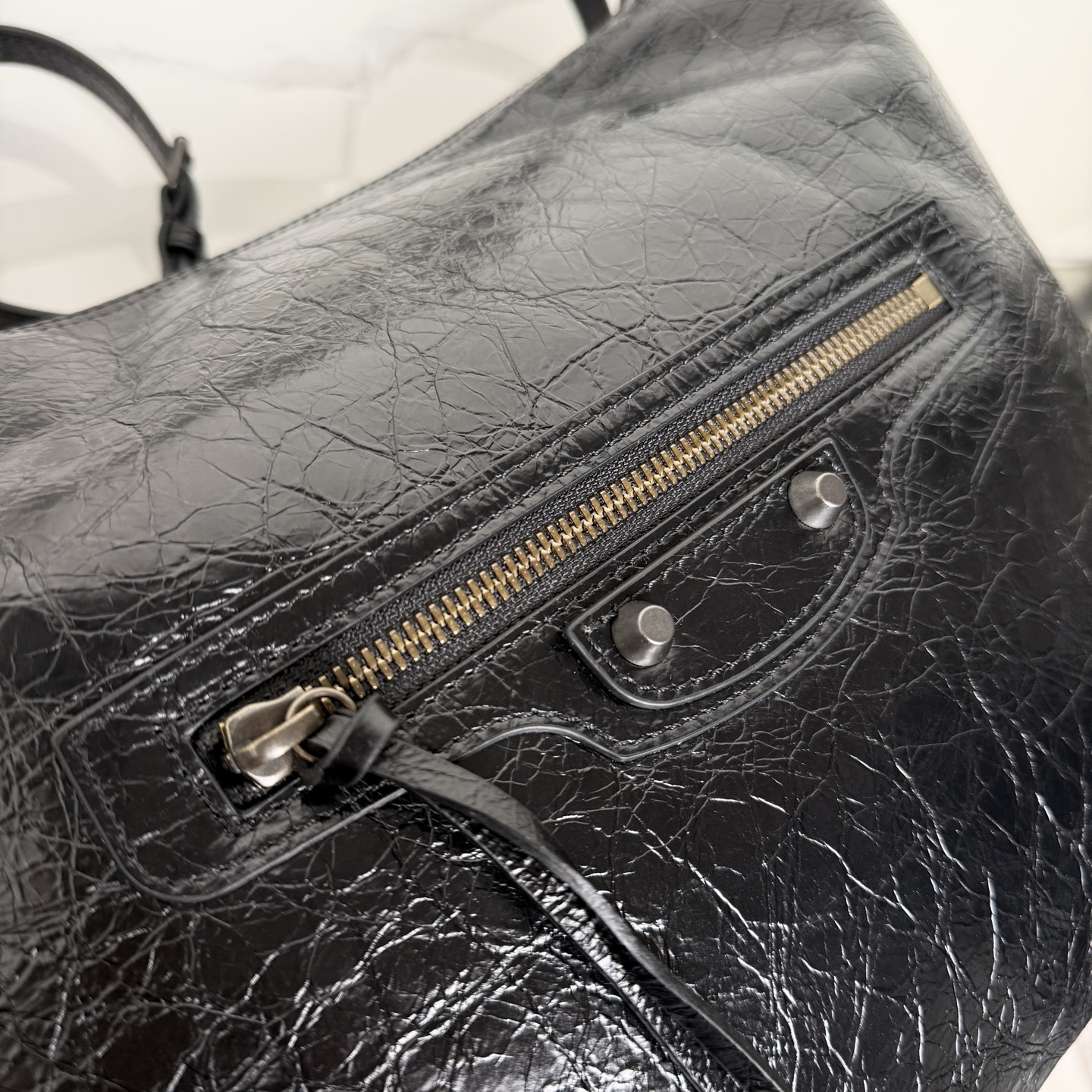 Balenciaga Le City Hoboバッグ - クラシックでスタイリッシュなデザイン