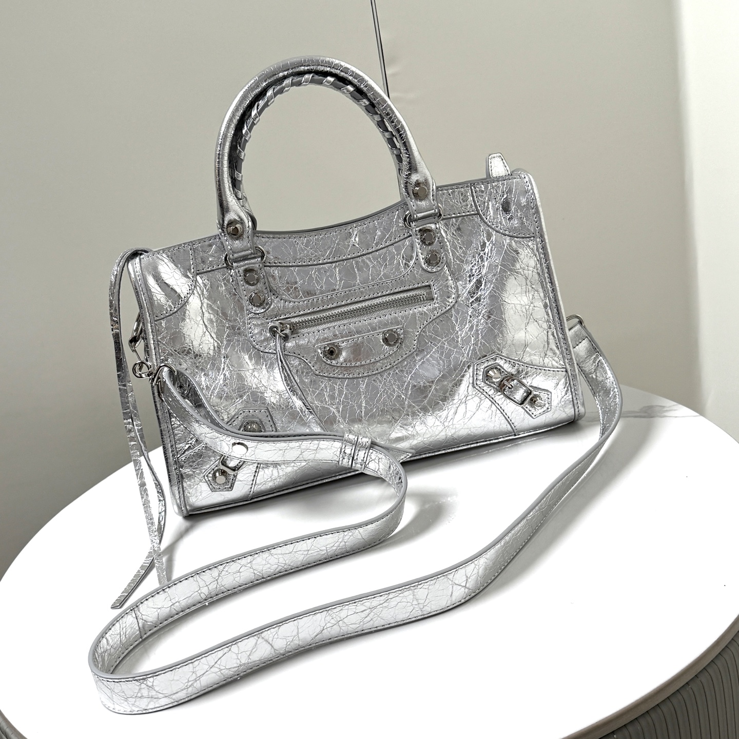 Balenciaga Le City✨シルバー✨機車包 - スタイリッシュな必需品