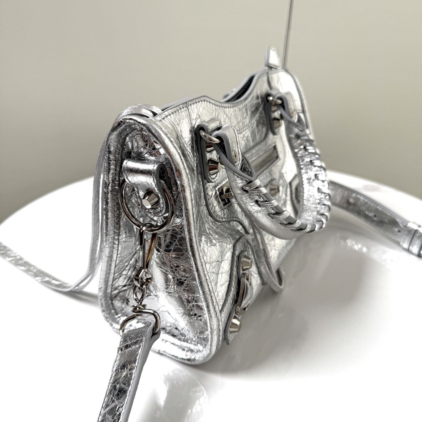 バレンシアガ Le City シルバー機車バッグ