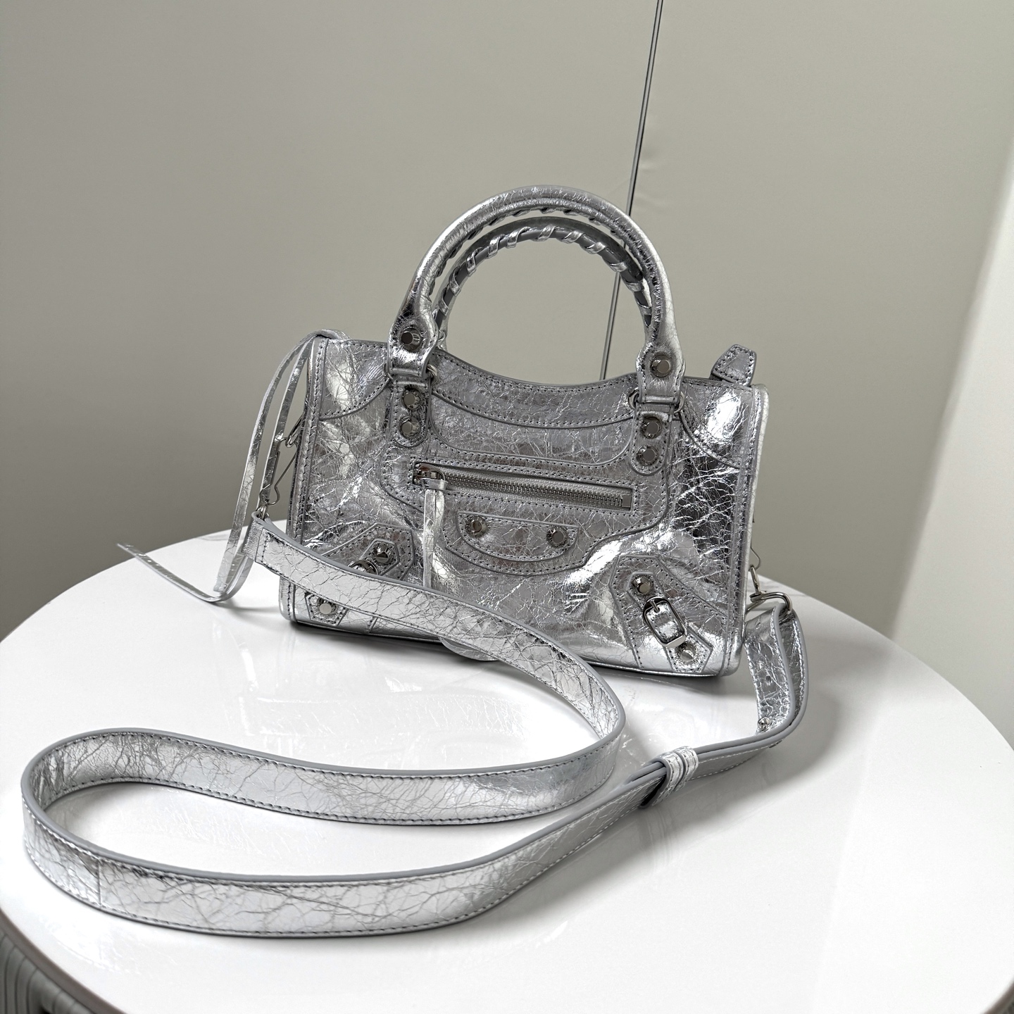 バレンシアガ Le City シルバー機車バッグ