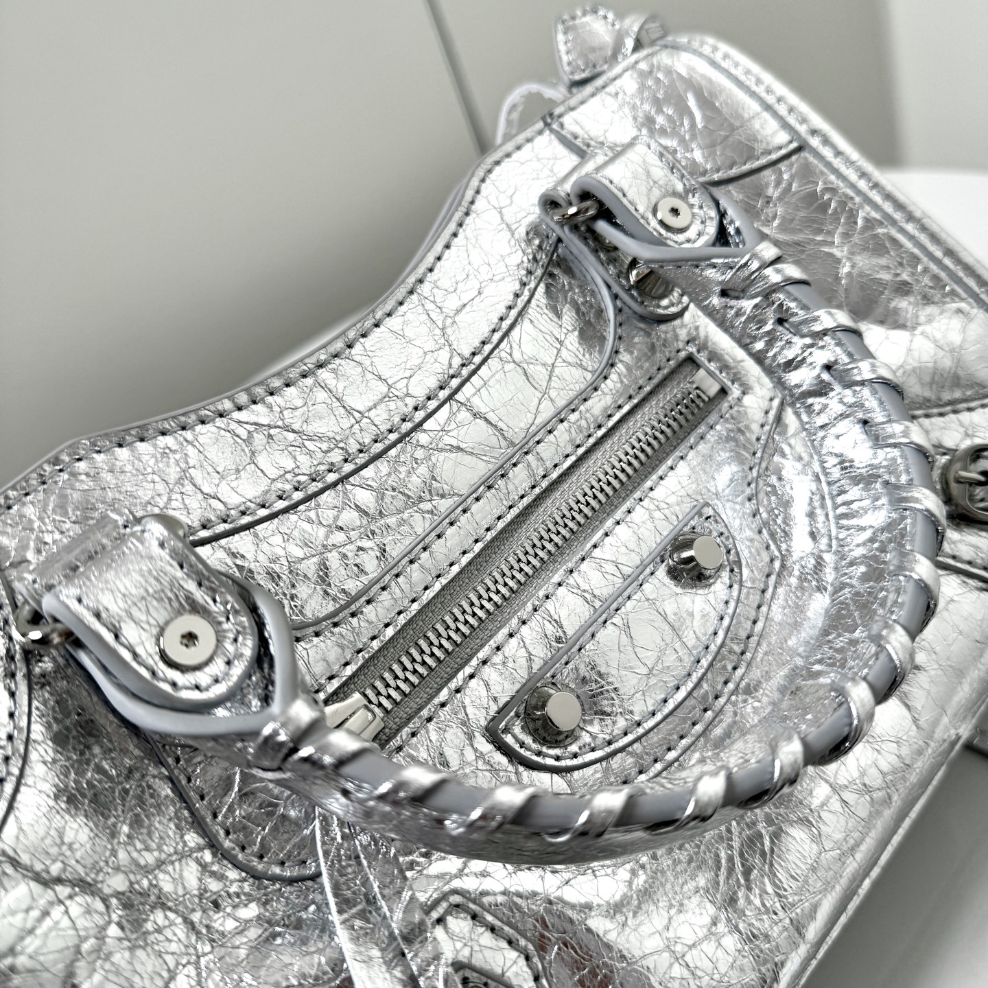 バレンシアガ Le City シルバー機車バッグ