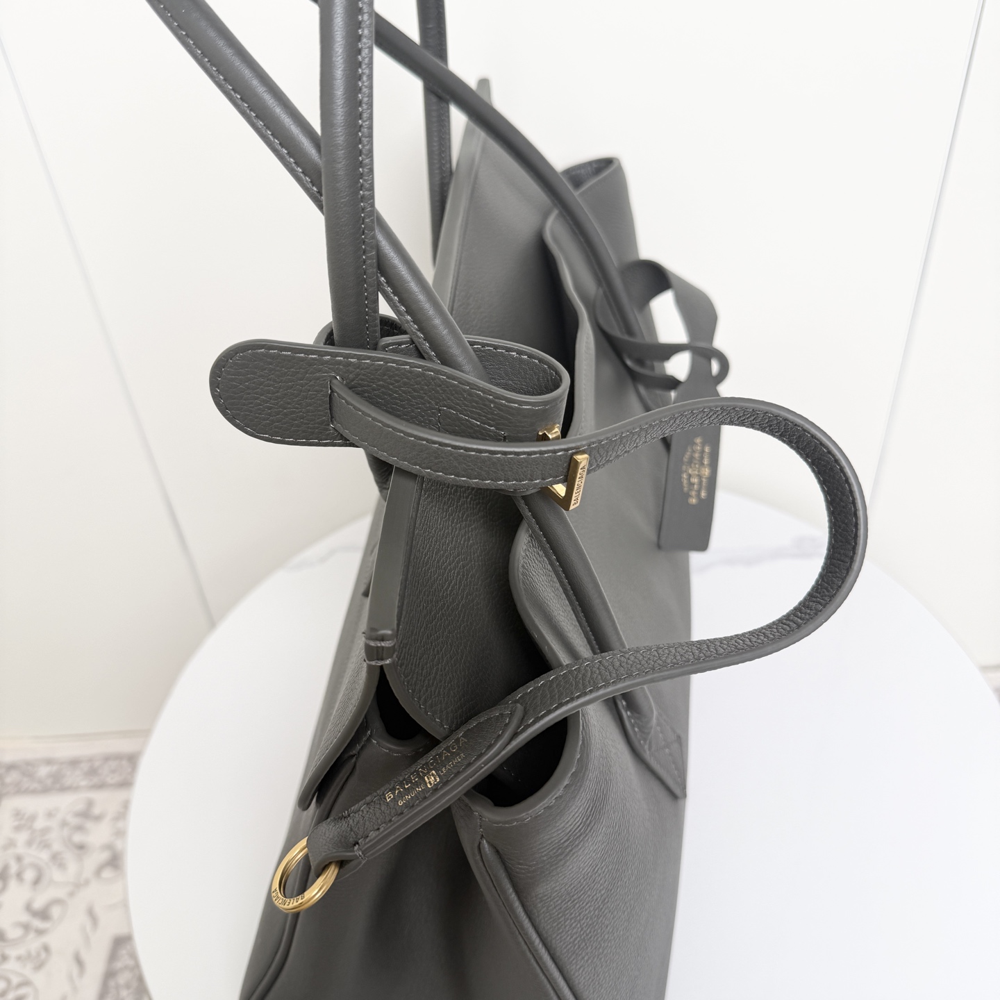 Balenciaga Style Leather Top Handle Bag style reference detail image 8 from source 776268