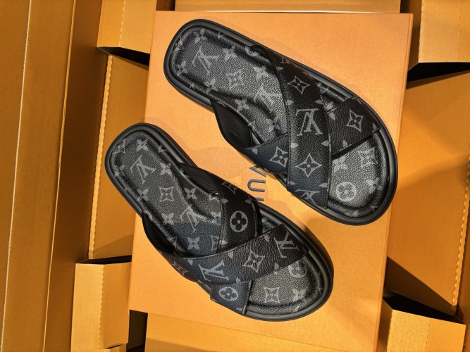 Louis Vuitton Oasis Monogram Leather Sandals Comfortable Summer Slides 1 Louis Vuitton Oasis Monogram Leather Sandals Comfortable Summer Slides