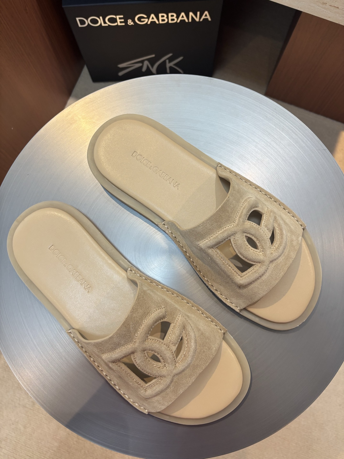 Dolce&Gabbana Men's Leather Logo Slides Sandals, Comfortable Summer Essential 4 i1746986090750 7442 0 2