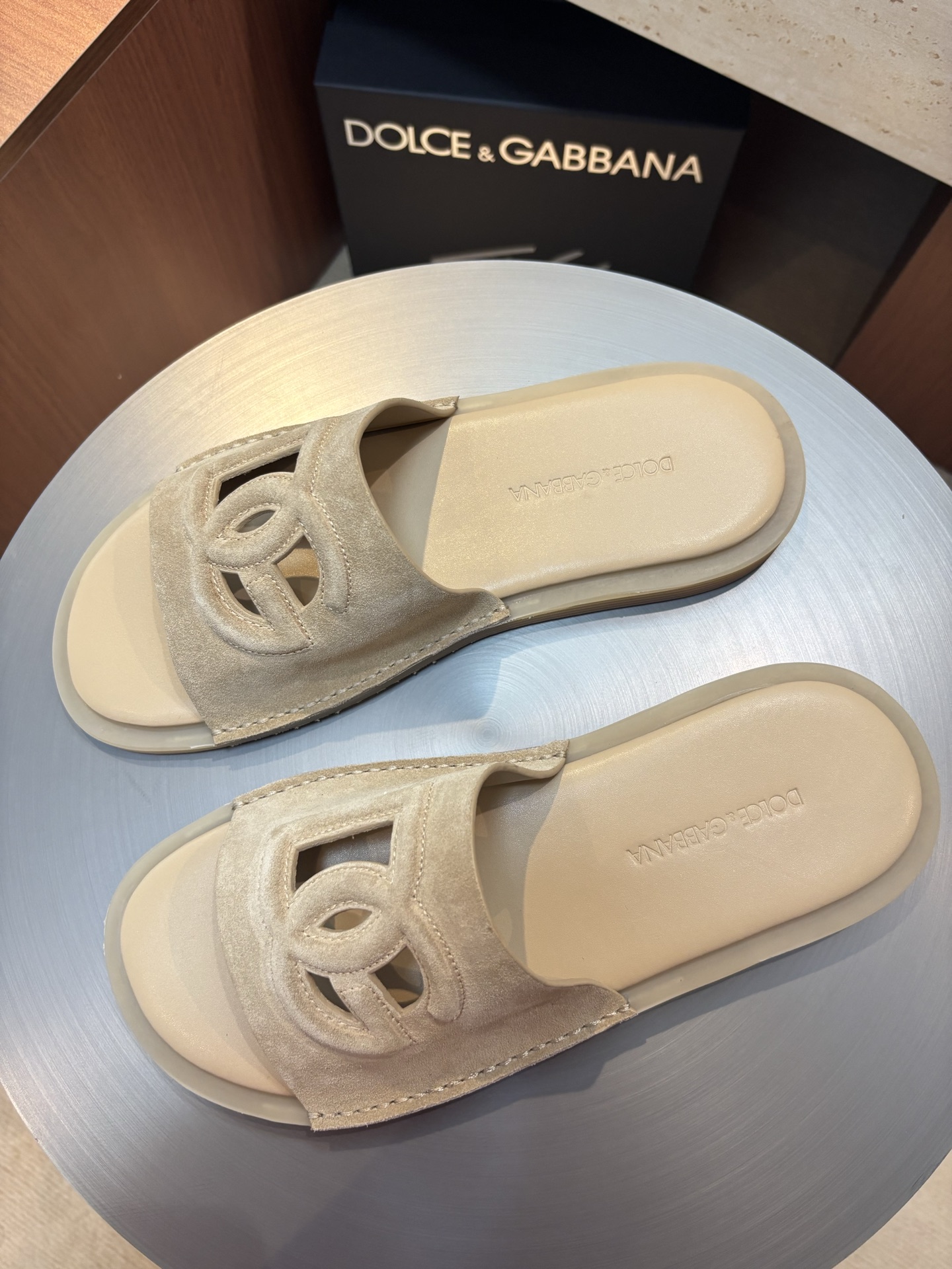 Dolce&Gabbana Men's Leather Logo Slides Sandals, Comfortable Summer Essential 3 i1746986090785 989 0 1