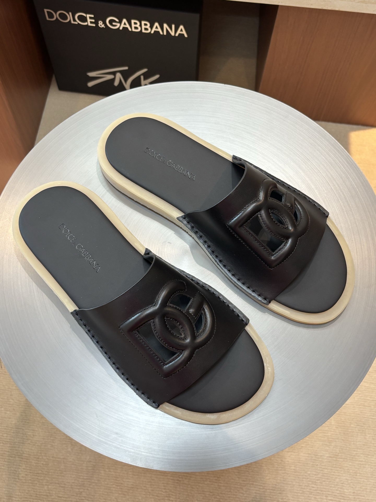Dolce&Gabbana Leather Logo Slides for Men, Black Calfskin Summer Sandals 4 i1746986800977 2026 0 2