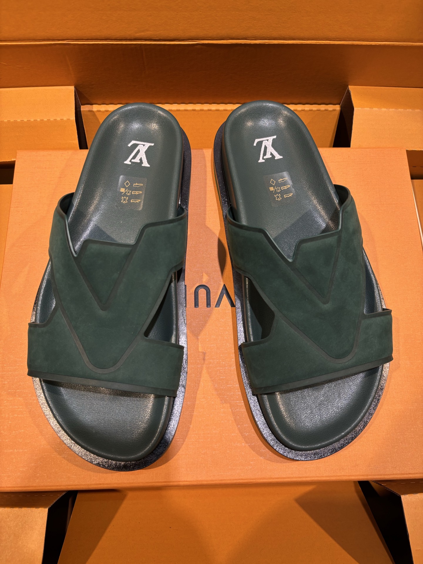 Louis Vuitton Oasis Heren Sandalen - Monogram Leer, Comfortabel & Stijlvol