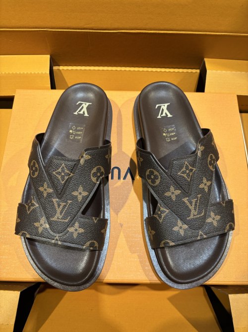 Louis Vuitton Oasis Monogram Leather Sandals, Classic Summer Beach Slides
