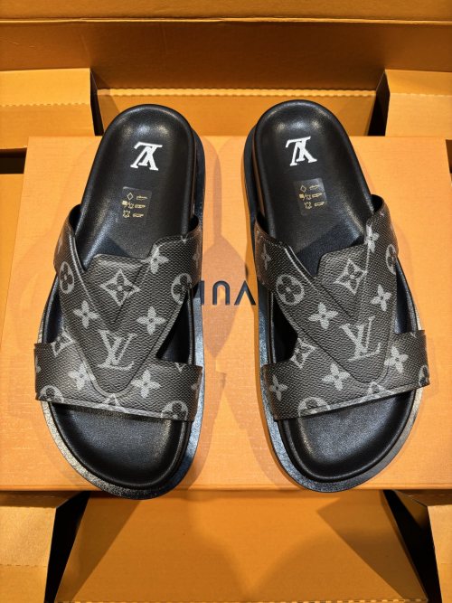 Louis Vuitton Oasis Monogram Leather Sandals Slides, Summer Beach Slippers 1 Louis Vuitton Oasis Monogram Leather Sandals Slides, Summer Beach Slippers