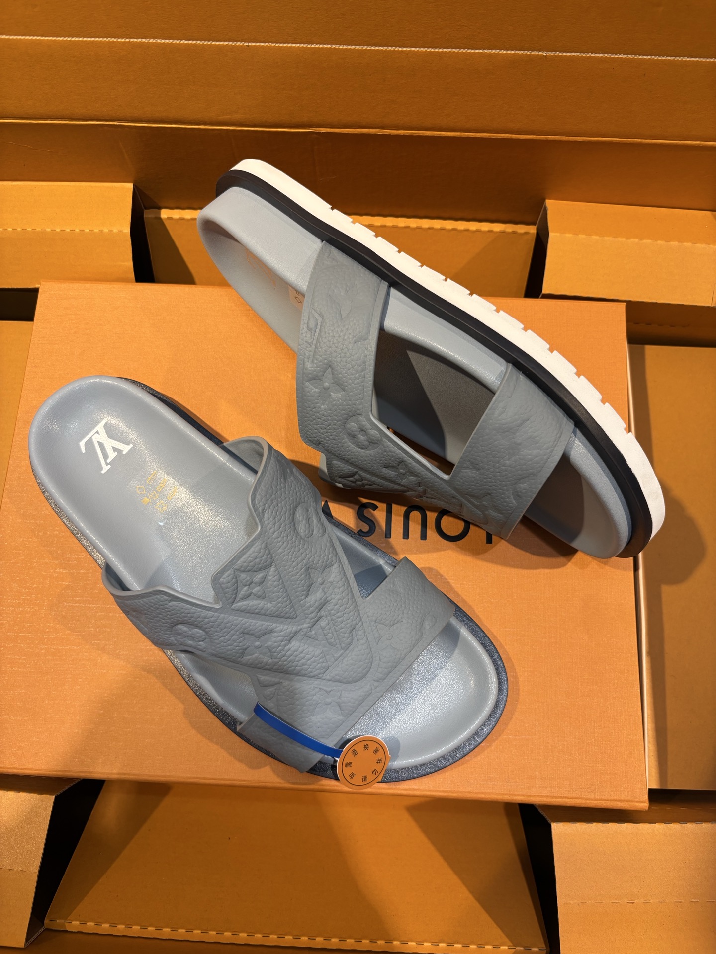 Louis Vuitton Oasis Monogram Leather Sandals Slides - Summer Comfort 4 i1750075603694 8989 0 2