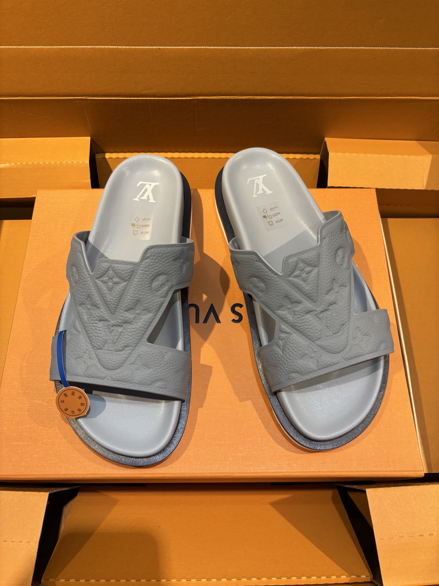 Louis Vuitton Oasis Monogram Leather Sandals Slides - Summer Comfort