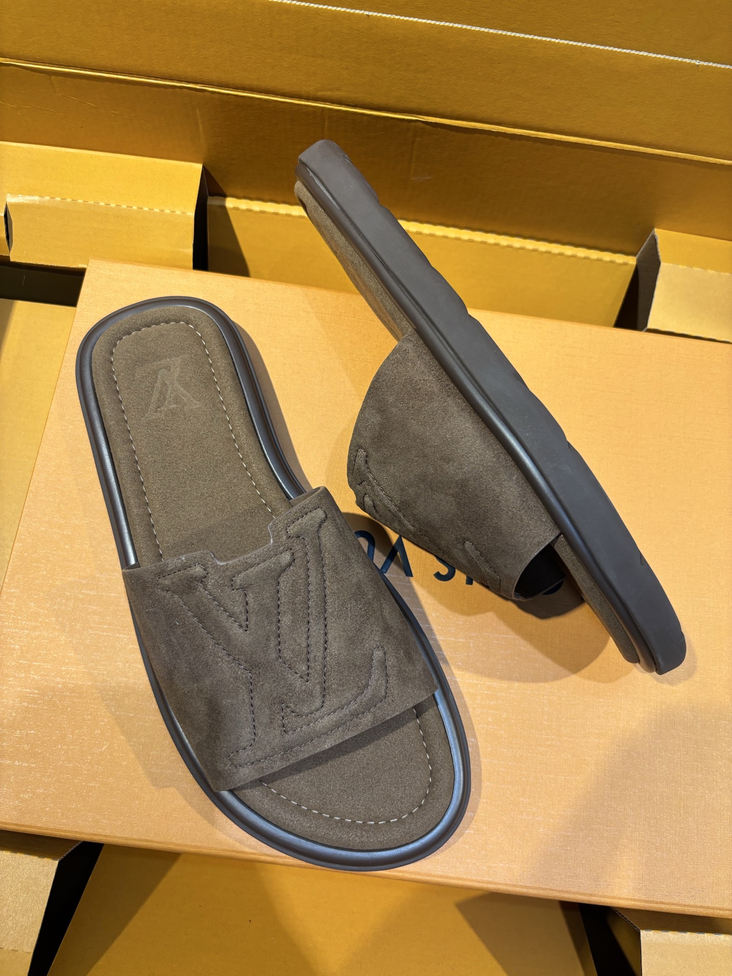 Louis Vuitton Oasis Monogram Leather Sandals | Summer Comfort & Style 6 i1750076305304 2697 0 4