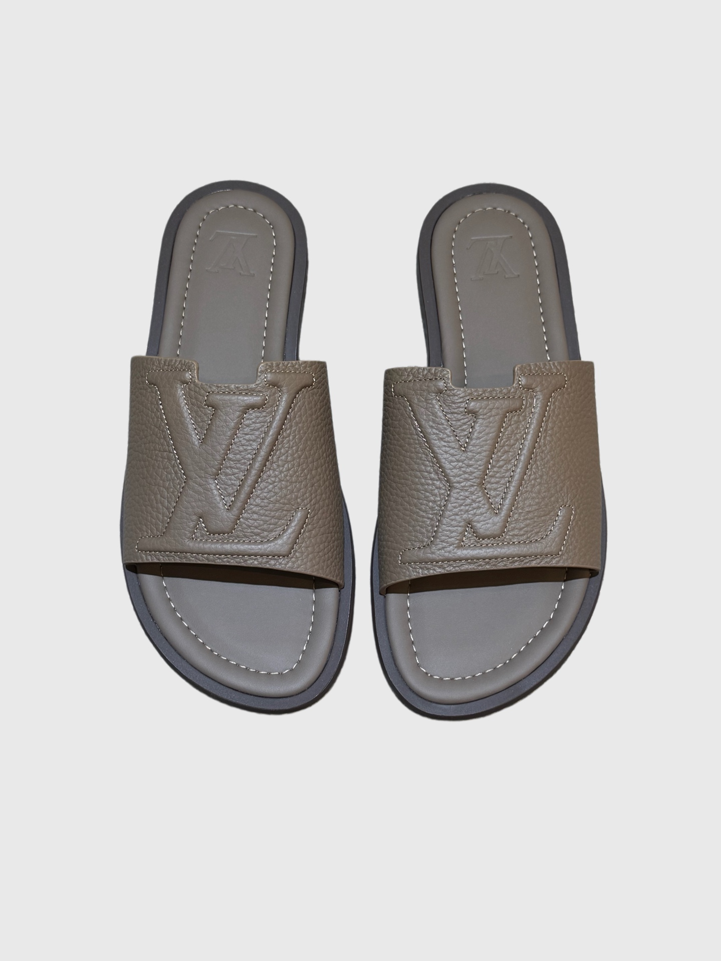 LV Style Blue Leather Tote Bag Lookbook Reference image 2