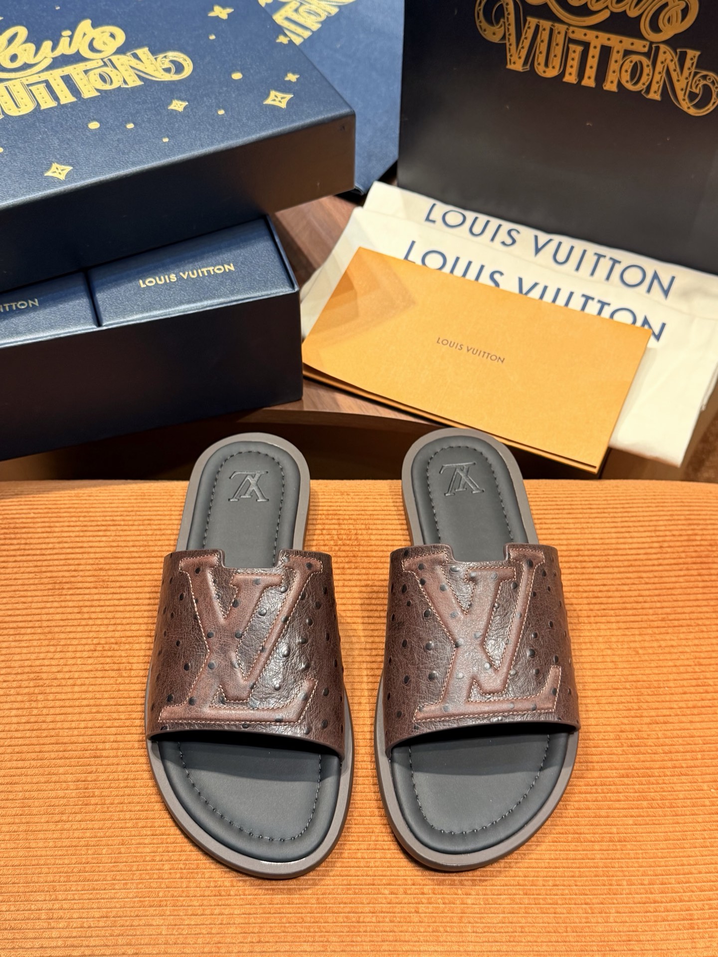 NO:778592,Super matching code can be customized 46 47 48 ostrich pattern series,19860909超强配码 可订做46 47 48 鸵鸟纹 系列,,Men's shoes